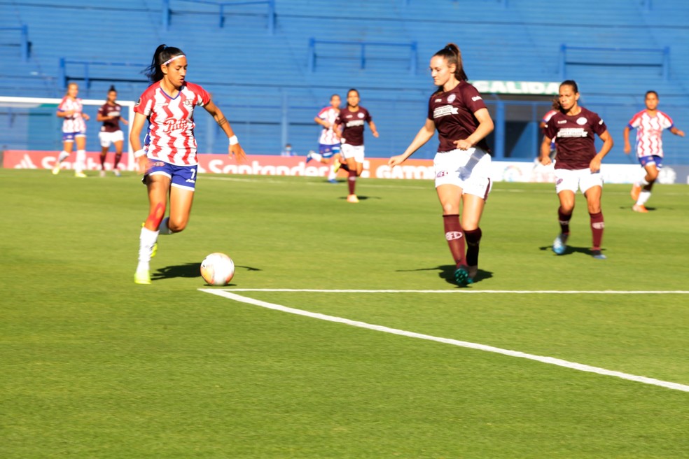 TAÇA LIBERTADORES DA AMÉRICA DE FUTEBOL FEMININO DE 2021. PRIMEIRA FASE. PRIMEIRA RODADA. LIBERTAD LIMPEÑO. PARAGUAI. FERROVIÁRIA-SP. BRASIL.