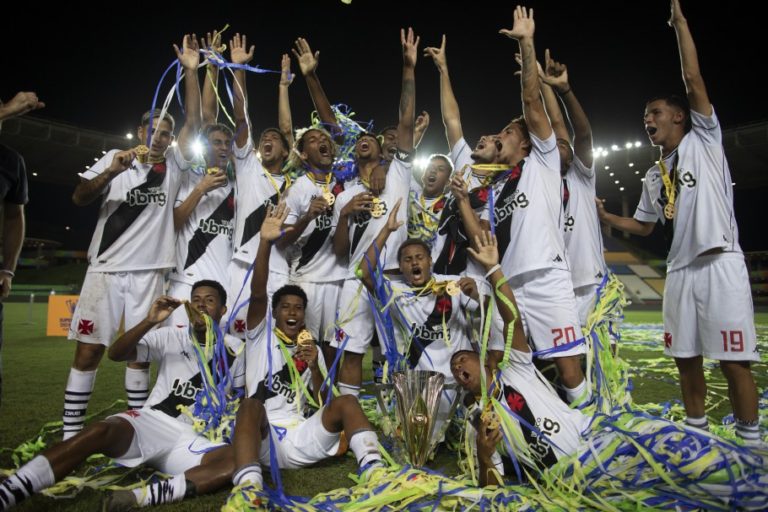 CALENDÁRIO DO FUTEBOL BRASILEIRO DAS DIVISÕES DE BASE.