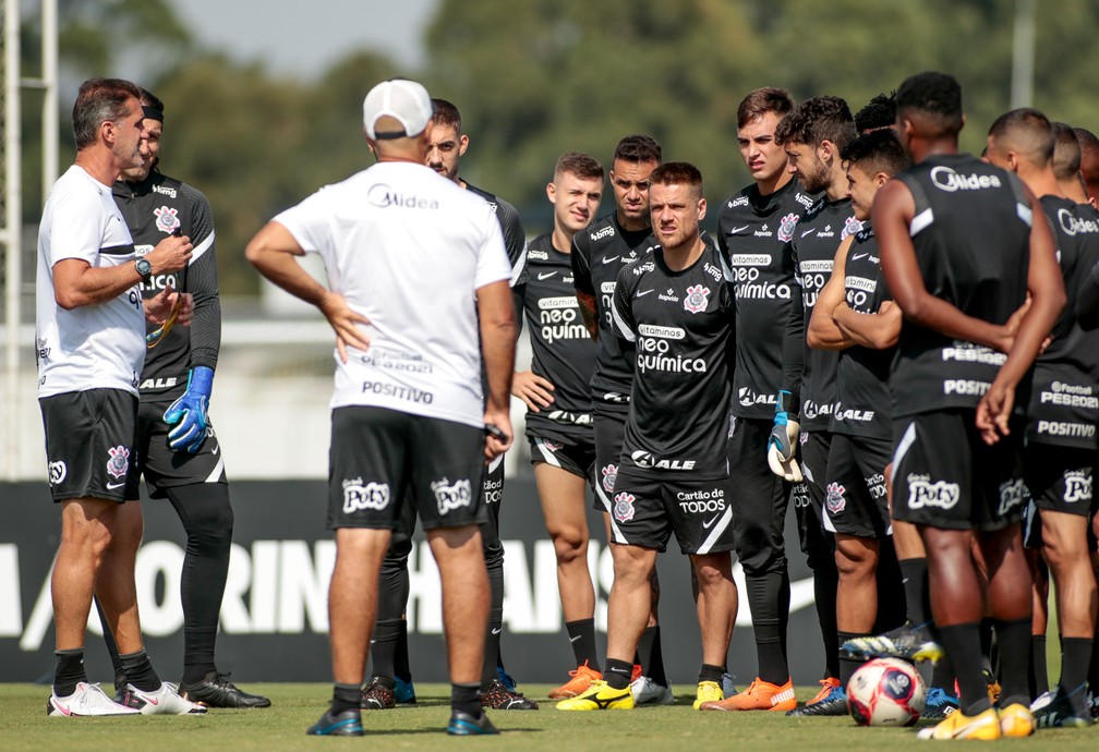 CAMPEONATO PAULISTA DE 2021. PRIEMIRA FASE. VOLTA DO FUTEBOL.