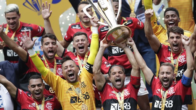 SUPERCOPA DO BRASIL. FINAL. JOGO ÚNICO. PARTIDA ÚNICA. FLAMENGO-RJ. CAMPEÃO. BICAMPEÃO. PALMEIRAS-SP. VICE-CAMPEÃO.