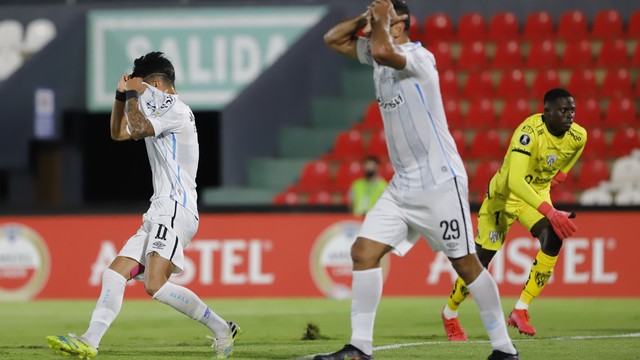 TAÇA LIBERTADORES DA AMÉRICA DE 2021. TERCEIRA FASE. JOGO DE IDA. PRIMEIRA PARTIDA. INDEPENDIENTE DEL VALLE. EQUADOR. GRÊMIO-RS. BRASIL.