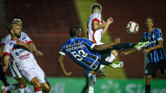 CAMPEONATO GAÚCHO DE 2021. PRIMEIRA FASE. OITAVA RODADA. SÃO LUIZ-RS. GRÊMIO-RS.