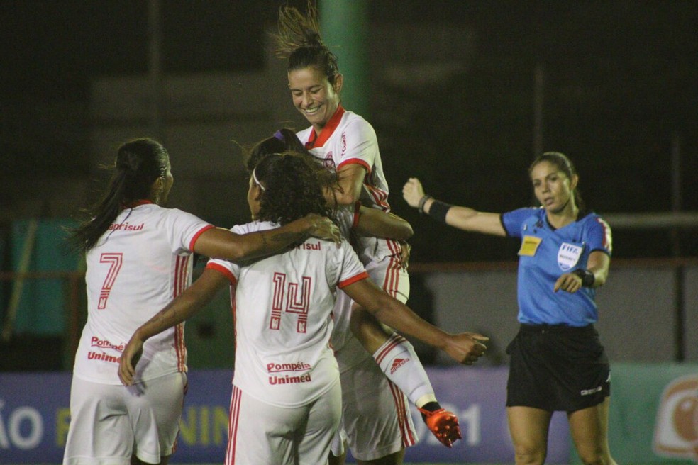CAMPEONATO BRASILEIRO DE FUTEBOL FEMININO DA SÉRIE A1 D E2021. PRIMEIRA FASE. TERCEIRA RODADA. INTERNACIONAL-RS. FLAMENGO-RJ.
