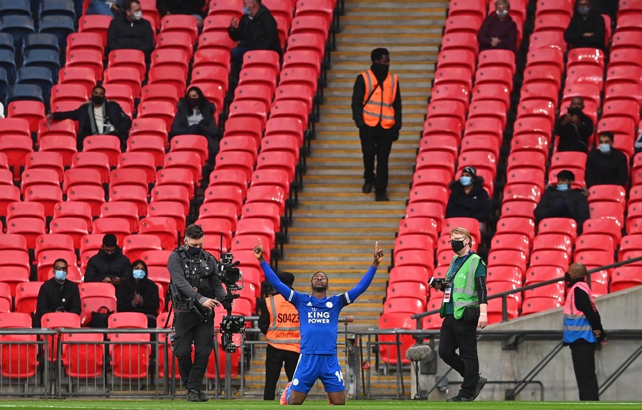 COPA DA INGLATERRA. TEMPORADA 2020. 2021. SEMIFINAL. JOGO ÚNICO. LEICESTER CITY. INGLATERRA. CLASSIFICADO. SOUTHAMPTON. INGLATERRA. ELIMINADO. FINAL. CHELSEA. INGLATERRA. LEICESTER CITY. INGLATERRA. JOGO ÚNICO. PARTIDA ÚNICA.
