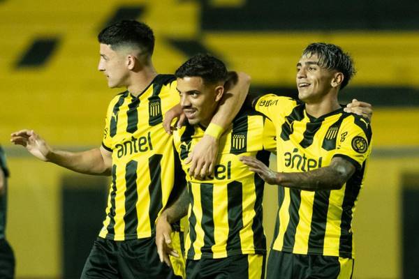 COPA SUL-AMERICANA DE 2021. PRIMEIRA FASE. JOGO DE IDA. PRIMEIRO JOGO. PEÑAROL. URUGUAI. CERRO LARGO. URUGUAI.