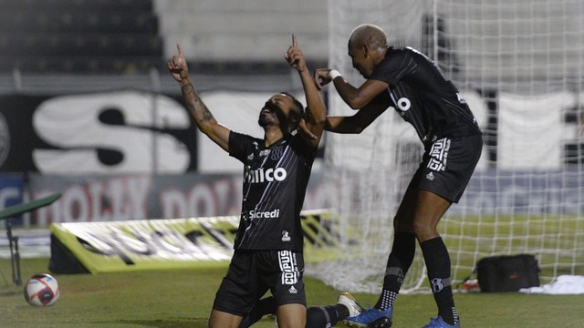 CAMPEONATO PAULISTA DE 2021. PRIMEIRA FASE. QUINTA RODADA. SANTOS-SP. PONTE PRETA-SP. GRUPO D. GRUPO B.