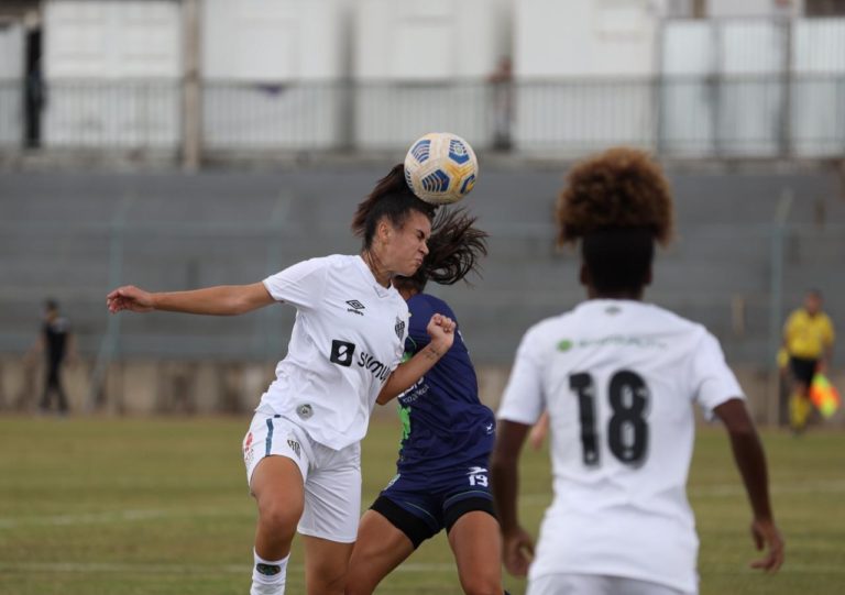 CAMPEONATO BRASIELRIOD E FUTEBOL FEMININO DE 2021. PRIMEIRA FASE. TERCEIRA RODADA. MINAS BRASÍLIA-DF. SANTOS-SP.