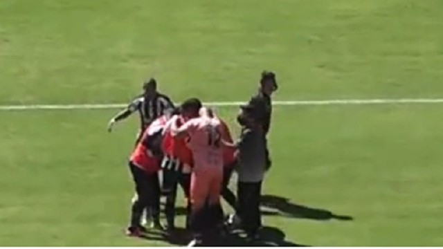 CAMPEONATO MINEIRO DE 2021. PRIMEIRA FASE. NONA RODADA. ATHLETIC-MG. UBERLÂNDIA-MG.