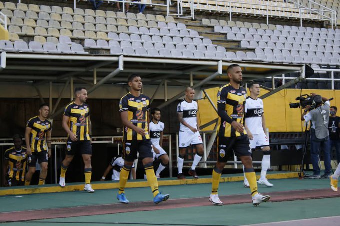 TAÇA LIBERTADORES DA AMÉRICA DE 2021. FASE DE GRUPOS. GRUPO B. DEPORTIVO TÁCHIRA. VENEZUELA. OLIMPIA. PARAGUAI. PRIEMIRA RODADA.