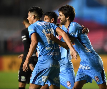 COPA SUL-AMERICANA DE 2021. FASE DE GRUPOS. GRUPO C. SEXTA RODADA. ARSENALD E SARANDÍ. ARGENTINA. PRIMERIO LUGAR. BOLÍVAR. BOLÍVIA. TERCEIRO LUGAR.