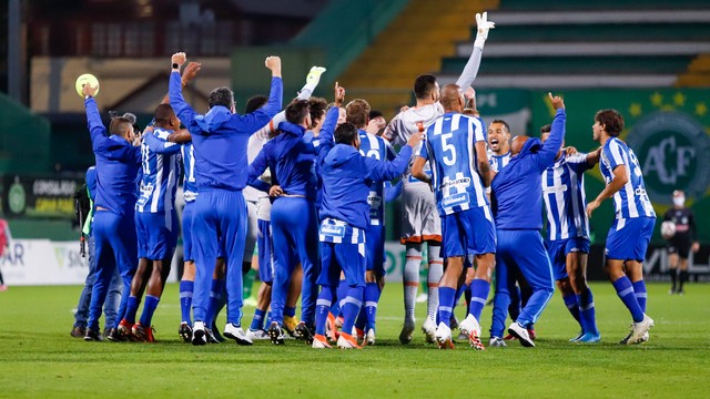 CAMPEONATO CATARINENSE DE 2021. FINAL. SEFUNDA PARTIDA. AVAÍ-SC. CAMPEÃO. DÉCIMO OITAVO TÍTULO. CATARINENSE. CHAPECOENSE-SC. VICE-CAMPEÃO.