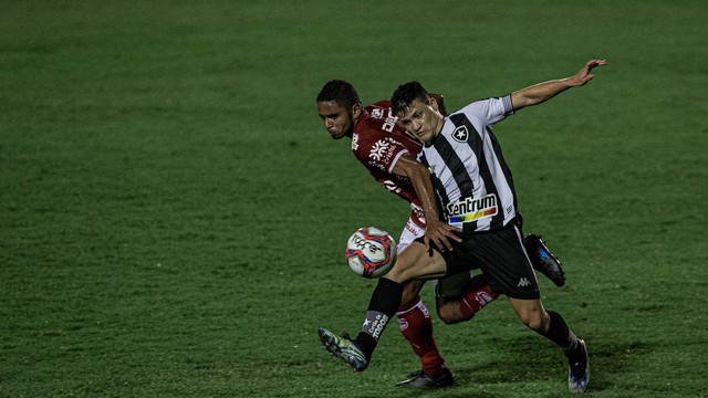 CAMPEONATO BRASILEIRO DA SÉRIE B DE 2021. PRIMEIRA FASE. PRIMEIRA RODADA. BOTAFOGO-RJ. VILA NOVA-GO.