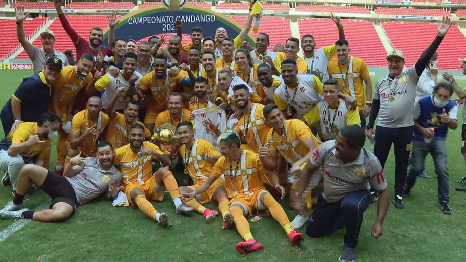 CAMPEONATO BRASILIENSE DE 2021. FINAL. JOGO ÚNICO. PARTIDA ÚNICA. BRASILIENSE-DF. CAMPEÃO. DECACAMPEÃO. CEILÂNDIA-DF. VICE-CAMPEÃO.