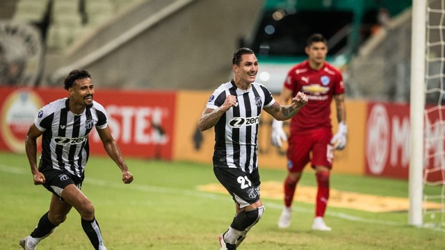 COPA SUL-AMERICANA DE 2021. FASE DE GRUPOS. GRUPO C. QUINTA RODADA. CEARÁ-CE. BRASIL. BOLÍVAR. BOLÍVIA.