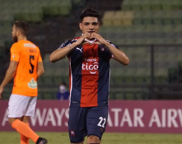 TAÇA LIBERTADORES DA AMÉRICA DE 2021. FASE D EGRUPOS. GRUPO H. QUARTA RODADA. CERRO PORTEÑO. PARAGUAI. LA GUAIRA. VENEZUELA.