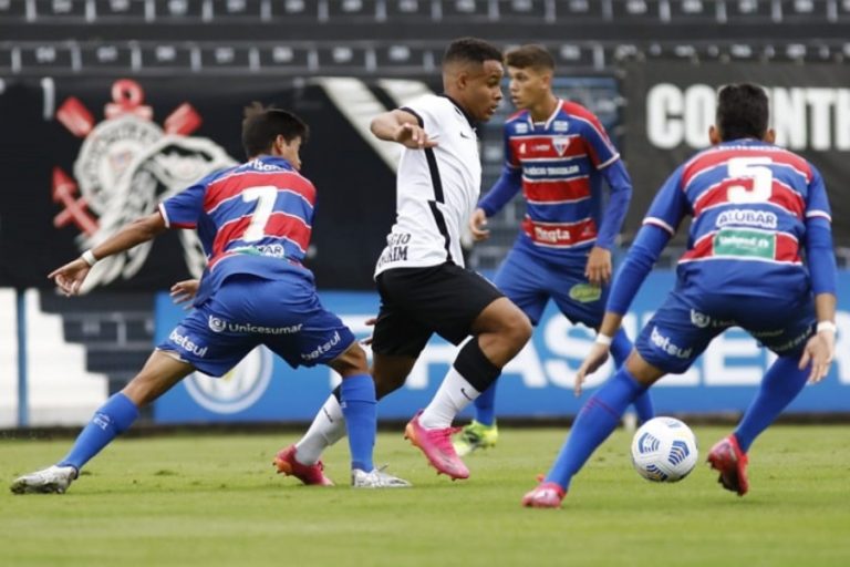 CAMPEONATO BRASILEIRO DE FUTEBOL SUB-17 DE 2021. PRIMEIRA FASE. GRUPO B. FORTALEZA-CE. CORINTHIANS-SP. TERCEIRA RODADA.