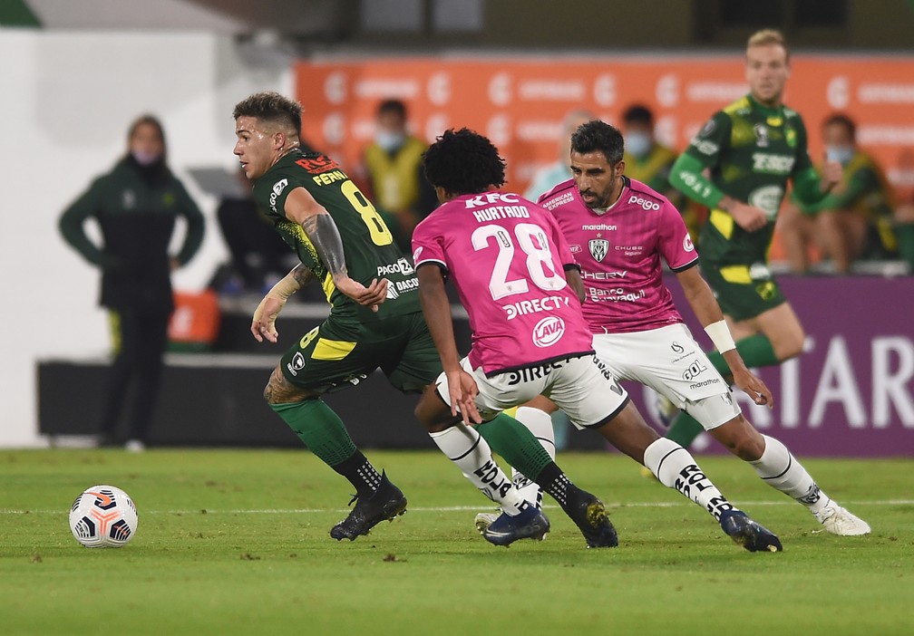 TAÇA LIBERTADORES DA AMÉRICA DE 2021. FASE D EGRUPOS. GRUPO A. SEXTA RODADA. DEFENSA Y JUSTICIA. ARGENTINA. SEGUNDO LUGAR. INDEPENDIENTE DEL VALLE. EQUADOR. TERCEIRO LUGAR.