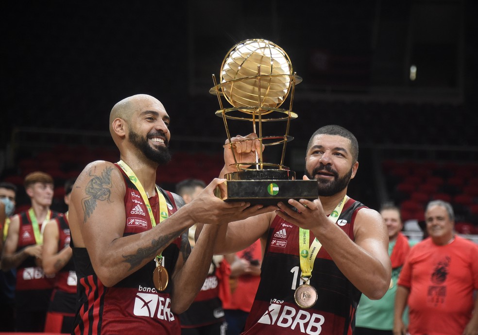 NBB. NOVO BASQUETE BRASIL DE 2021. TERCEIRO JOGO. FINAL. FLAMENGO-RJ. CAMPEÃO. HEPTACAMPEÃO. SÃO PAULO-SP. VICE-CAMPEÃO.