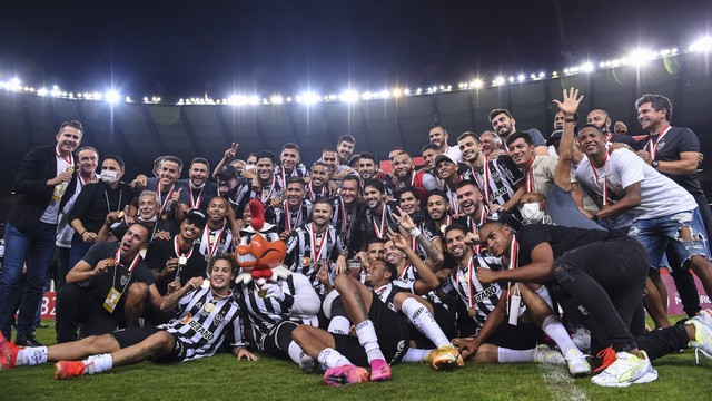 CAMPEONATO MINEIRO DE 2021. FINAL. JOGO DE VOLTA. ATLÉTICO-MG. CAMPEÃO. 1915, 1926, 1927, 1931, 1932, 1936, 1938, 1939, 1941, 1942, 1946, 1947, 1949, 1950, 1952, 1953, 1954, 1955, 1956, 1958, 1962, 1963, 1970, 1976, 1978, 1979, 1980, 1981 1982, 1983, 1985, 1986, 1988, 1989, 1991, 1995, 1999, 2000, 2007, 2010, 2012, 2013, 2015, 2017, 2020 e 2021. QUADRAGÉSIMO SEXTO TÍTULO. AMÉRICA-MG. VICE-CAMPEÃO.