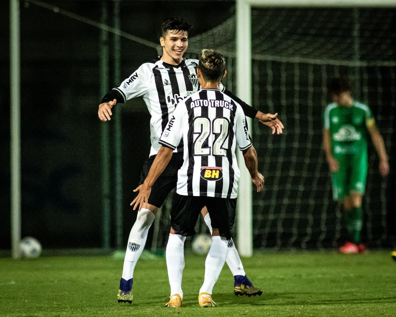 CAMPEONATO BRASILEIRO DE FUTEBOL SUB-17 DE 2021. PRIMEIRA FASE. TERCEIRA RODADA. ATLÉTICO-MG. CHAPECOENSE-SC. GRUPO B.