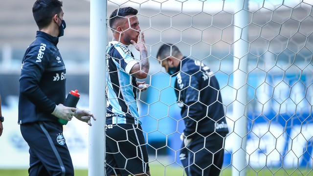 CAMPEONATO GAÚCHO DE 2021. SEMIFINAL. JOGO DE VOLTA. GRÊMIO-RS. CLASSIFICADO. CAXIAS-RS.