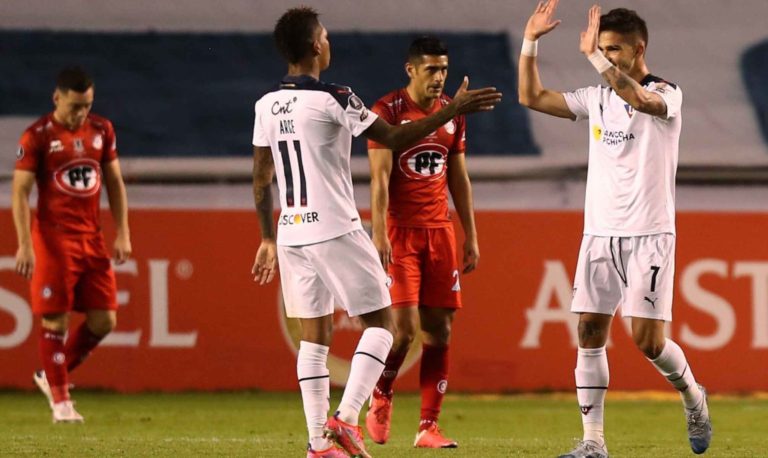 TAÇA LIBERTADORES DA AMÉRICA DE 2021. FASE DE GRUPOS. GRUPO G. SEXTA RODADA. LIGA DEPORTIVA UNIVERSITÁRIA DE QUIOT. LDU. EQUADOR. TERCEIRO LUGAR. UNIÓN LA CALERA. CHILE. QUARTO LUGAR.