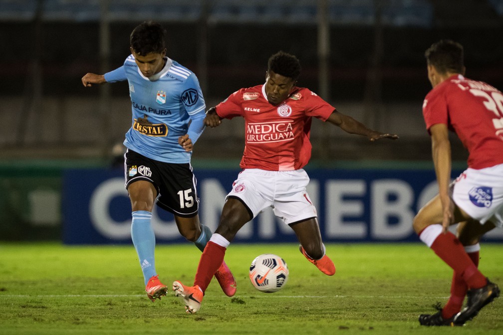 TAÇA LIBERTADORES DA AMÉRICA DE 2021. FASE DE GRUPOS. GRUPO E. RENTISTAS. URUGUAI. SPORTING CRISTAL. PERU.