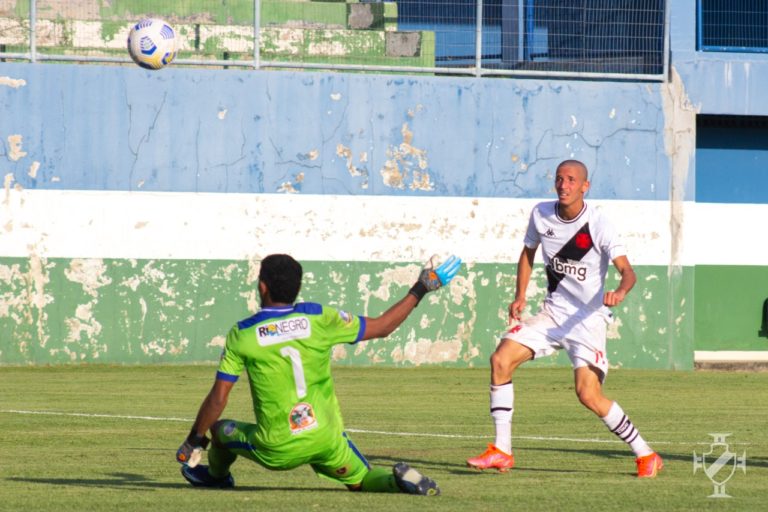 COPA DO BRASIL SUB-20 DE 2021. OITAVAS DE FINAL. JOGO DE VOLTA. SEGUNDA PARTIDA. VASCO-RJ. CLASSIFICADO. SÃO RAIMUNDO-RR. ELIMINADO.