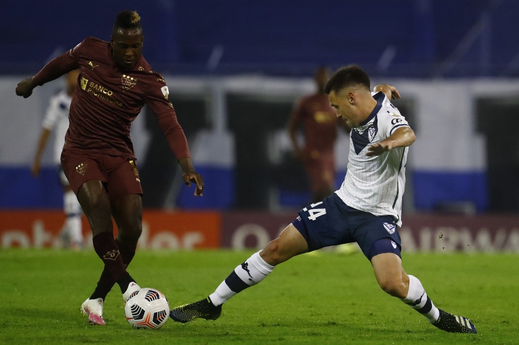 TAÇA LIBERTADORES DA AMÉRICA DE 2021. FASE DE GRUPOS. GRUPO G. QUARTA RODADA. LIGA DEPORTIVA UNIVERSITÁRIA. DE QUITO. EQUADOR. VÉLEZ SARSFIELD. ARGENTINA.