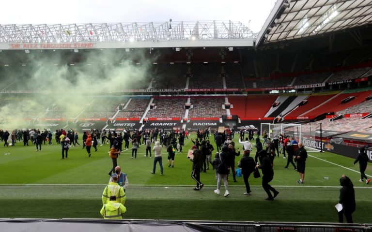 CAMPEONATO INGLÊS. PREMIER LEAGUE. TRIGÉSIMA QUARTA RODADA. MANCHESTER UNITED. INGLATERRA. LIVERPOOL. INGLATERRA.