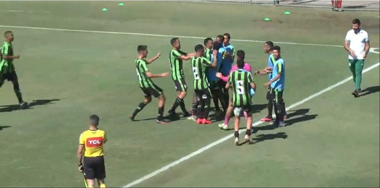CAMPEONAOT BRASILEIRO DE FUTEBOL SUB-17 DE 2021. PRIMEIRA FASE. OITAVA RODADA. GRUPO A. ATLÉTICO-GO. AMÉRICA-MG.