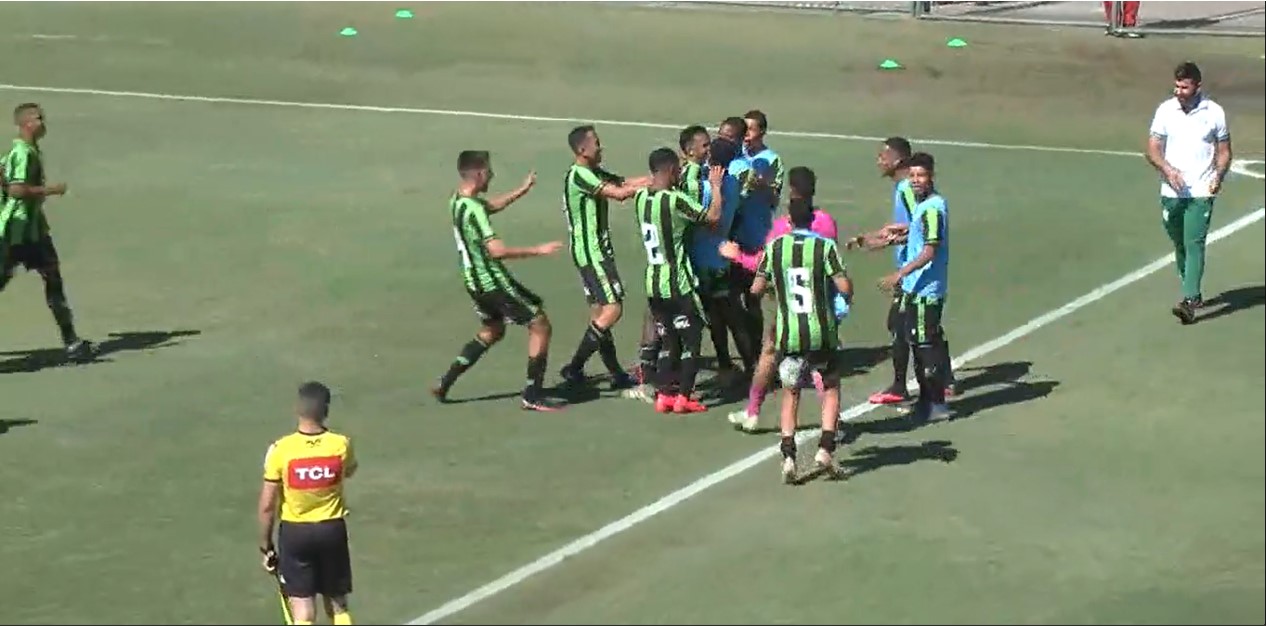 CAMPEONAOT BRASILEIRO DE FUTEBOL SUB-17 DE 2021. PRIMEIRA FASE. OITAVA RODADA. GRUPO A. ATLÉTICO-GO. AMÉRICA-MG.
