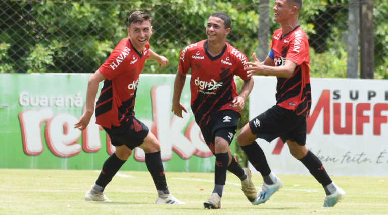 CAMPEONATO BRASILEIRO DE FUTEBOL SUB-17 DE 2021. PRIMEIRA FASE. OITAVA RODADA. GRUPO B. ATHLETICO-PR. ATLÉTICO-MG.