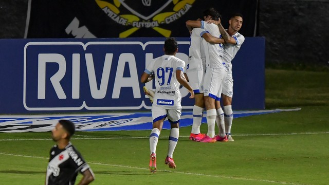 CAMPEONATO BRASILEIRO DA SÉRIE B DE 2021. PRIMEIRA FASE. QUARTA RODADA. AVAÍ-SC. VASCO-RJ.