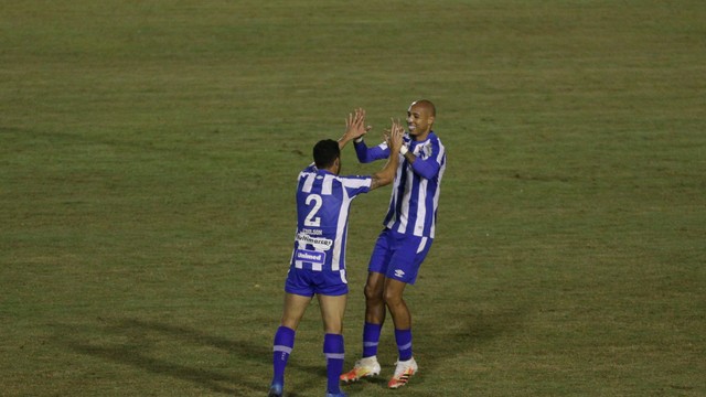 CAMPEONATO BRASILEIRO DA SÉRIE B DE 2021. PRIEMIRA FASE. OITAVA RODADA. AVAÍ-SC. LONDRINA-PR.