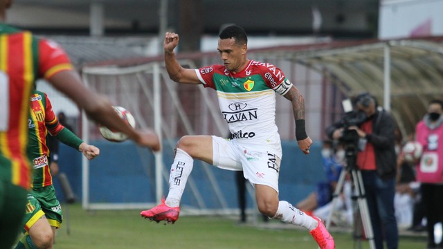 CAMPEONATO BRASIELIRO DA SÉRIE B DE 2021. PRIEMIRA FASE. SEXTA RODADA. BRUSQUE-SC. SAMPAIO CORRÊA-MA.