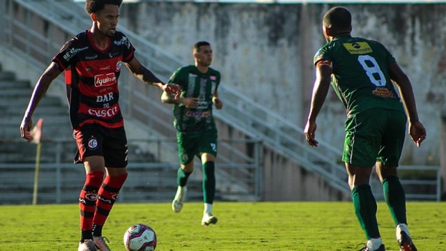 CAMPEONATO PARAIBANO DE 2021. FINAL. JOGO DE IDA. PRIMEIRA PARTIDA. CAMPINENSE-PB. SOUSA-PB.