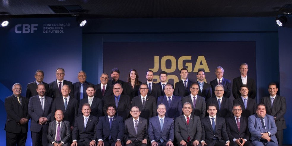 CLUBES BRASILEIROS. CBF. CONFEDERAÇÃO BRASILEIRA DE FUTEBOL.