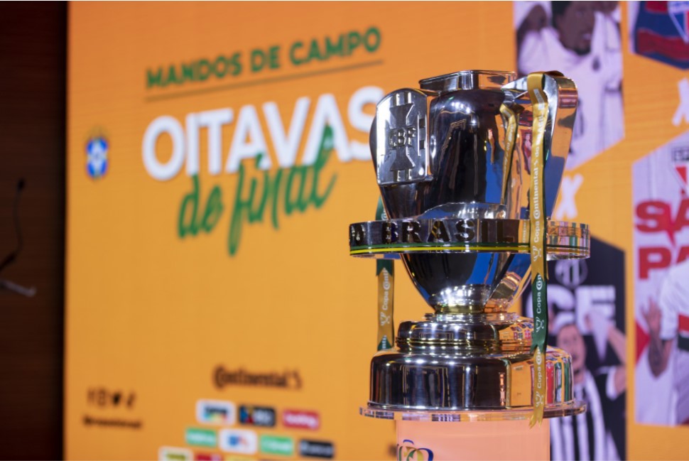 COPA DO BRASIL DE 2021. OITAVAS DE FINAL. SORTEIO. ABC-RN. ATLÉTICO-MG. ATLÉTICO-GO. ATHLETICO-PR. BAHIA-BA. CRB-AL. CRICIÚMA-SC. FLUMINENSE-RJ. FORTALEZA-CE. GRÊMIO-RS. JUAZEIRENSE-BA. SANTOS-SP. SÃO PAULO-SP. VASCO-RJ. VITÓRIA-BA. CORITIBA-PR OU FLAMENGO-RJ.