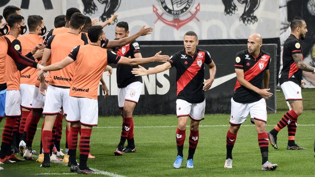 COPA DO BRASIL DE 2021. TERCEIRA FASE. JOGO DE IDA. PRIMEIRA PARTIDA. ATLÉTICO-GO. CORINTHIANS-SP.