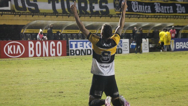 CAMPEONATO BRASILEIRO DA SÉRIE C DE 2021. PRIMEIRA FASE. QUINTA RODADA. GRUPO B. CRCIÚMA-SC. NOVORIZONTINO-SP.