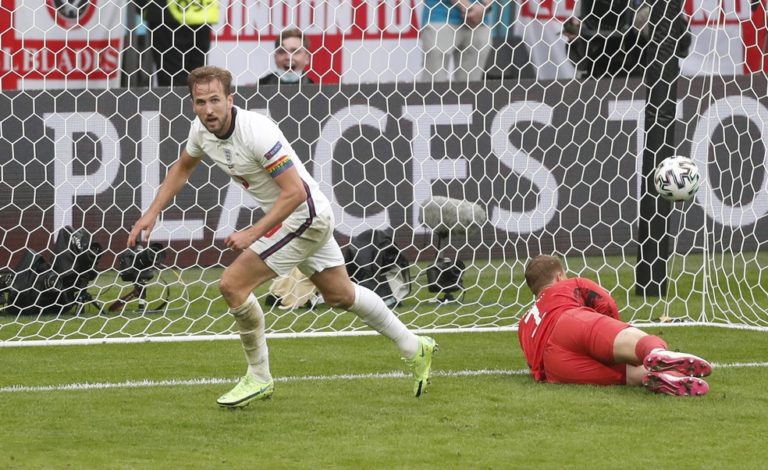 EUROCOPA DE 2020. 2021. QUARTAS DE FINAL. ITÁLIA. BÉLGICA. SUÍÇA. ESPANHA. REPÚBLICA TCHECA. DINAMARCA. INGLATERRA. UCRÂNIA.