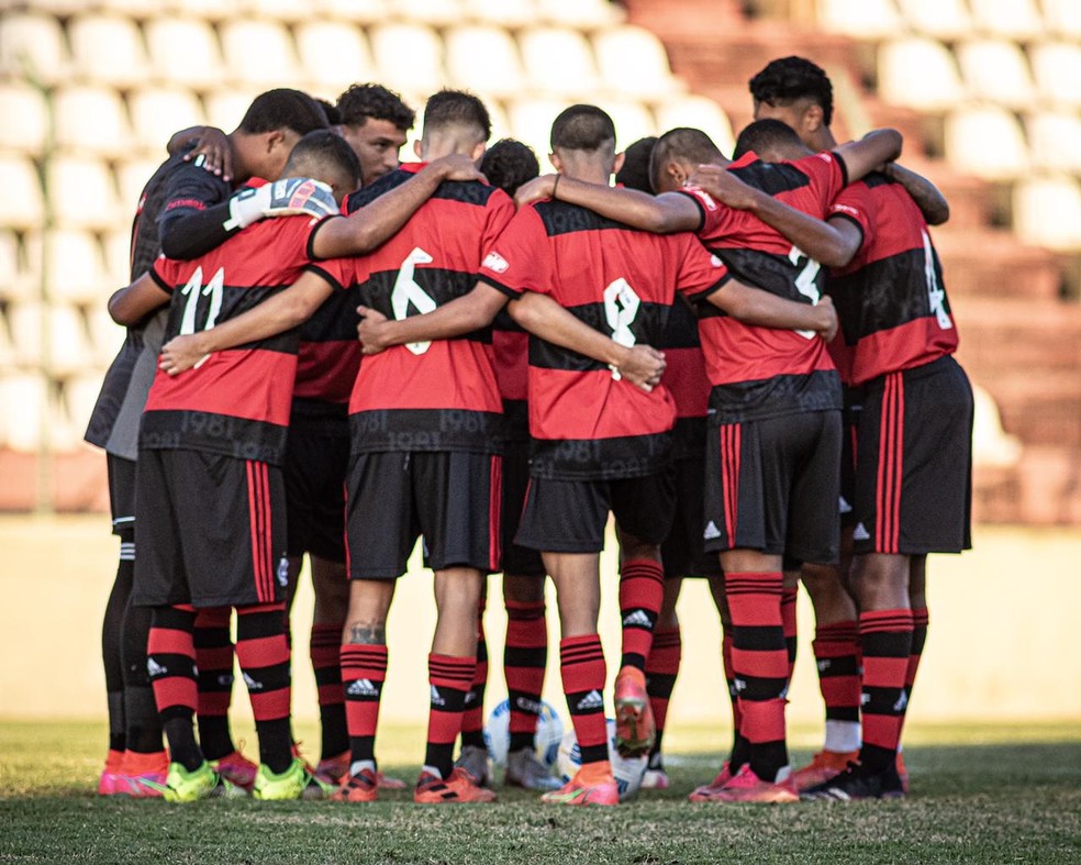 CAMPEONATO BRASILEIRO DE FUTEBOL SUB-17 DE 2021. PRIMEIRA FASE. OITAVA RODADA. FLAMENGO-RJ. CRUZEIRO-MG.