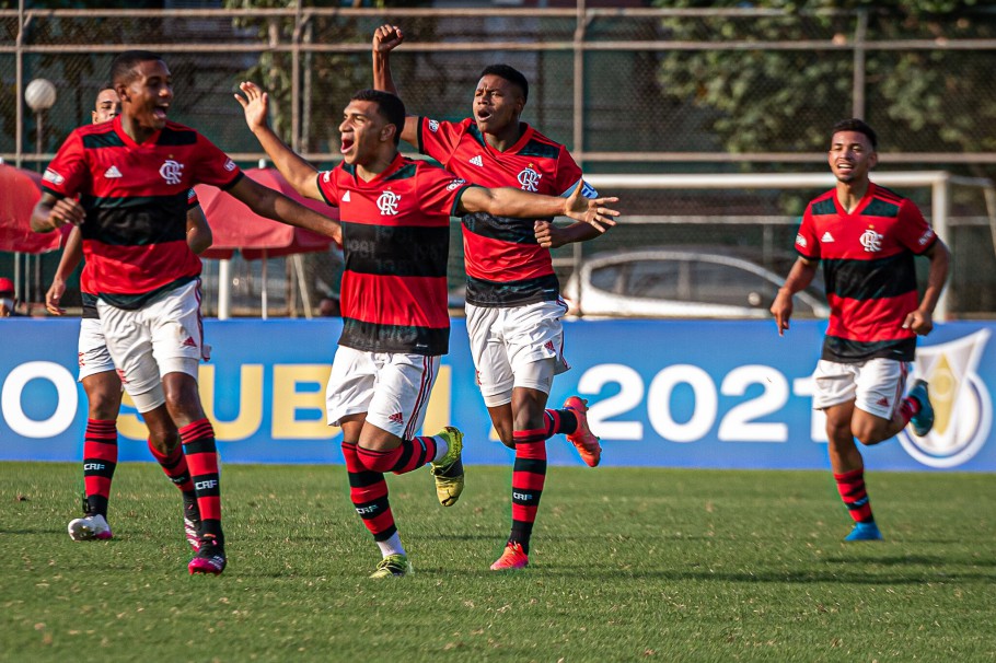 CAMPEONATO BRASILEIRO DE FUTEBOL SUB-17. PRIMEIRA FASE. QUINTA RODADA. GRUPO A. SÃO PAULO-SP. FLAMENGO-RJ. BOTAFOGO-RJ. ATLÉTICO-GO. SPORT-PE. CORINTHIANS-SP. INTERNACIONAL-RS. VASCO-RJ.