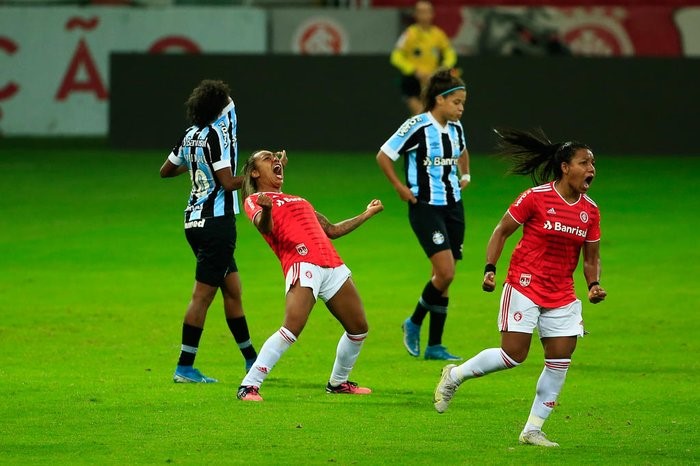 CAMPEONATO BRASILEIRO DE FUTEBOL FEMININO DA SÉRIE A1 D E2021. PRIMEIRA FASE. DÉCIMA QUARTA RODADA. GRÊMIO-RS. INTERNACIONAL-RS.