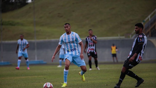 CAMPEONATO PARANAENSE DE 2021. SEMIFINAL. JOGO DE IDA. PRIMEIRA PARTIDA. LONDRINA-PR. OPERÁRIO-PR.