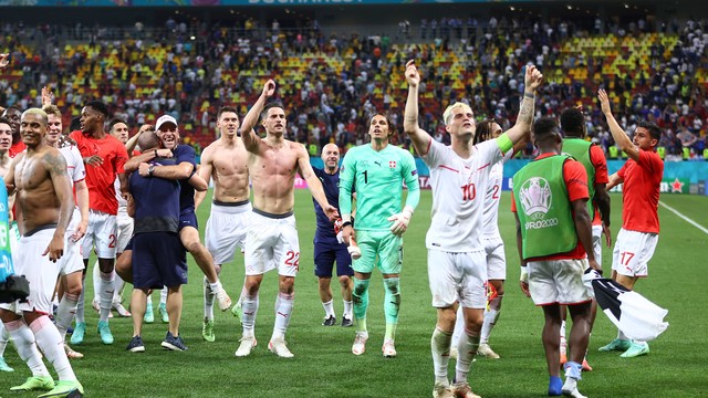 EUROCOPA DE 2020. 2021. OITAVAS DE FINAL. SUÍÇA; CLASSIFICADO. FRANÇA. ELIMINADA. JOGO ÚNICO. PARTIDA ÚNICA. QUARTAS DE FINAL. ESPANHA. SUÍÇA. SÃO PETERSBURGO. RÚSSIA.