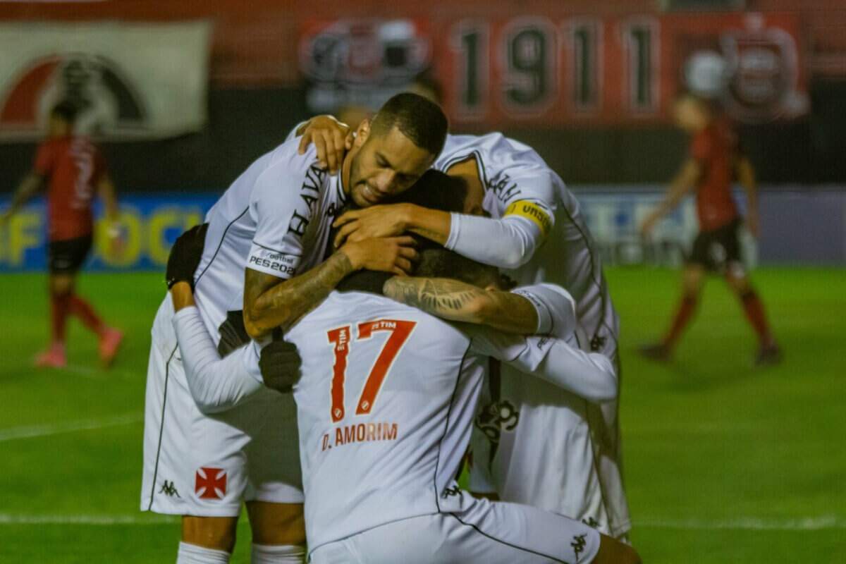 CAMPEONATO BRASILEIRO DA SÉRIE B DE 2021. PRIMEIRA FASE. TERCEIRA RODADA. VASCO-RJ. BRASIL DE PELOTAS-RS.