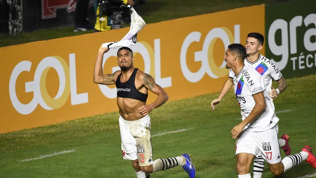 CAMPEONATO BRASILEIRO DA SÉRIE B DE 2021. PRIEMIRA FASE. SÉTIMA RODADA. VASCO-RJ. BRUSQUE-SC.