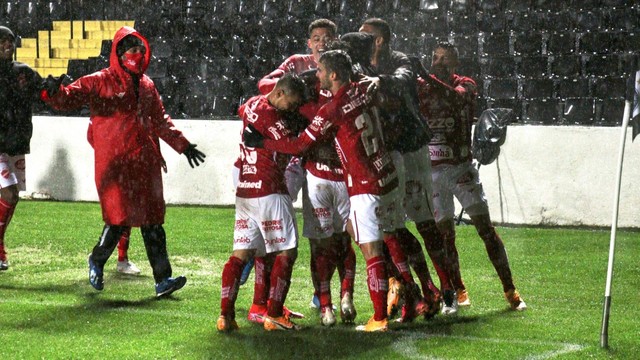 CAMPEONATO BRASILEIRO DA SÉRIE B DE 2021. PRIMEIRA FASE. OITAVA RODADA. VILA NOVA-GO. OPERÁRIO-PR.